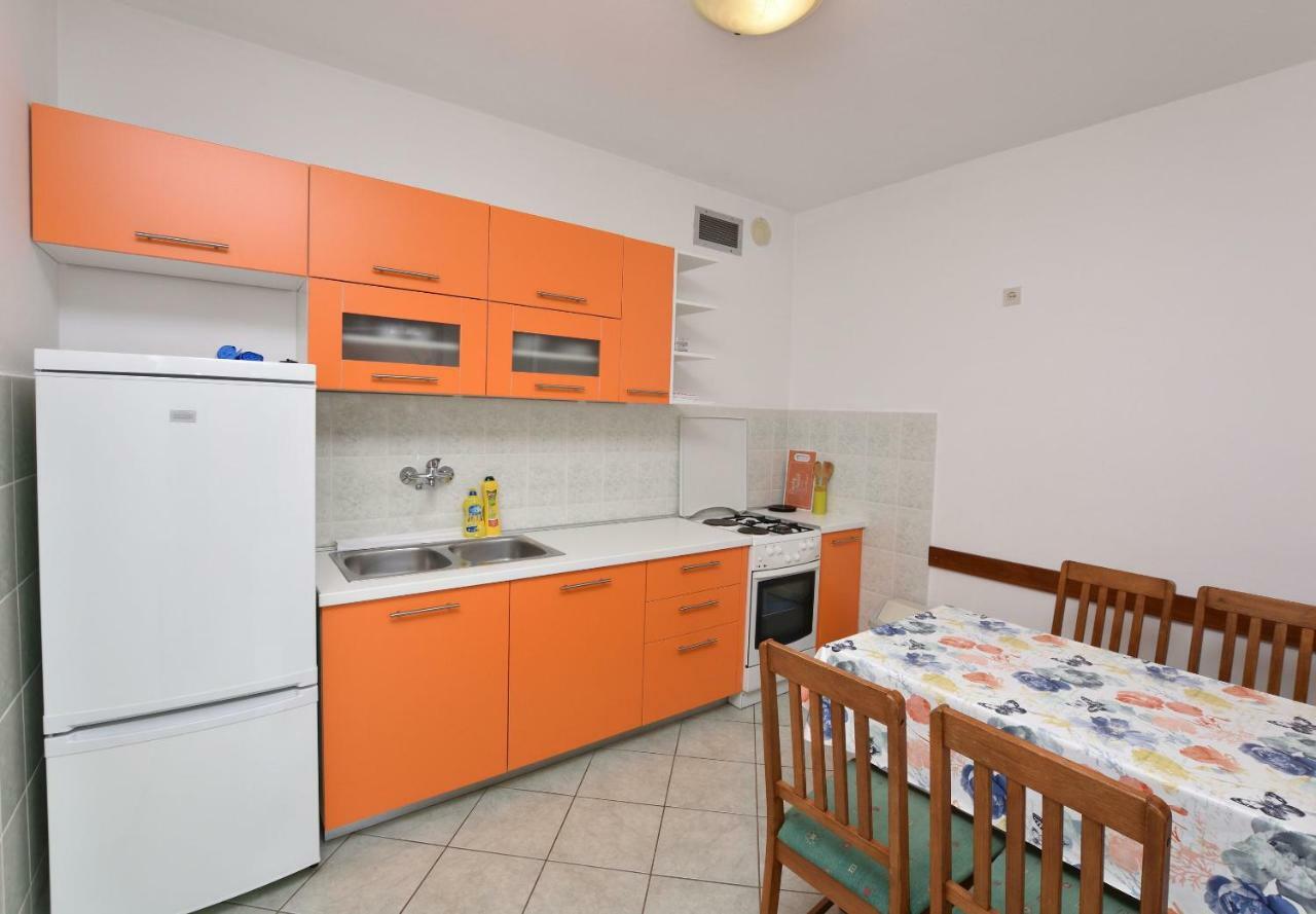 Apartment Dijo I Primosten Bagian luar foto