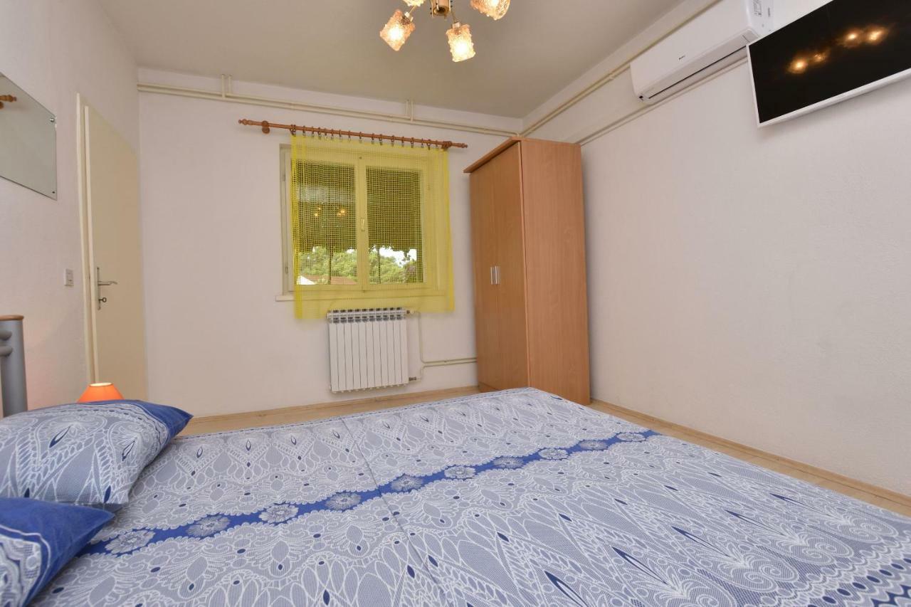 Apartment Dijo I Primosten Bagian luar foto