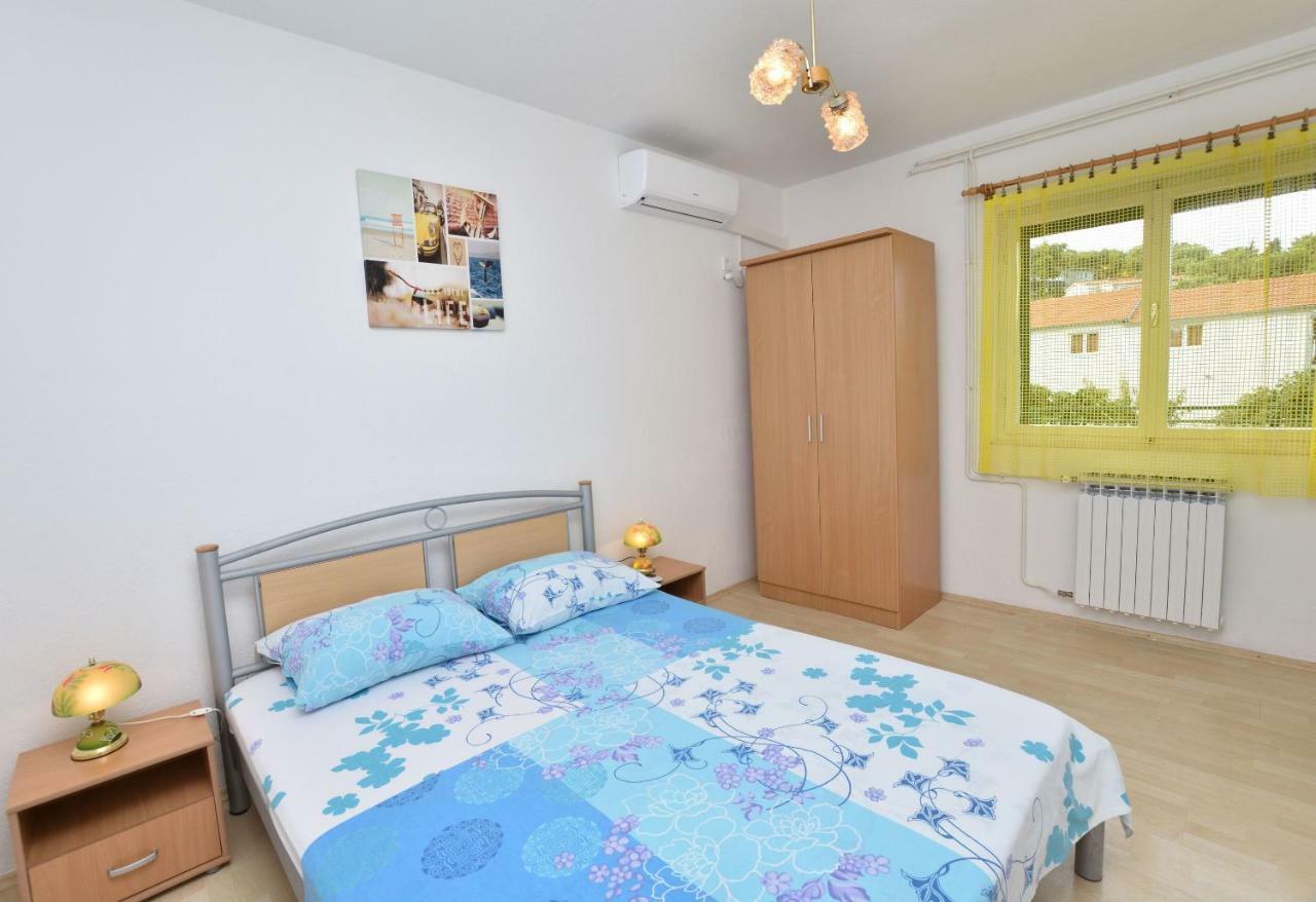 Apartment Dijo I Primosten Bagian luar foto